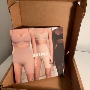 Skims solution shorts